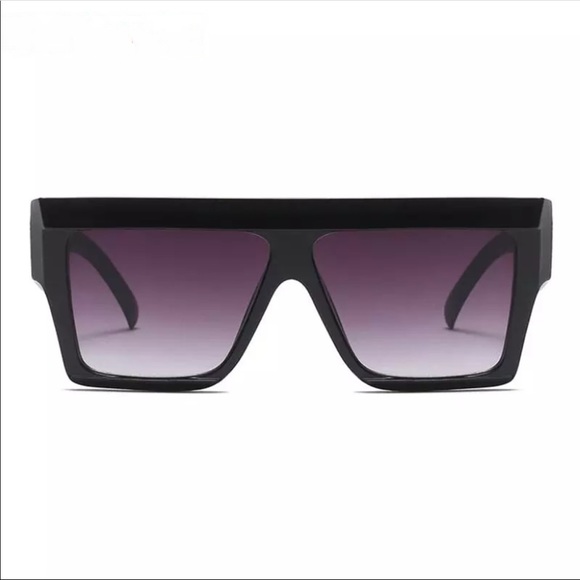 BLACK OVERSIZED FUTURISTIC SUNGLASSES - Picture 2 of 5
